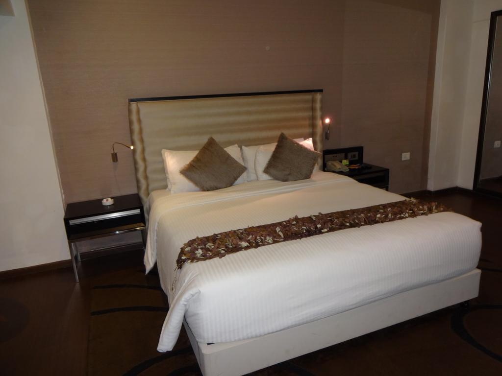 Clarion Hotel President Chennai Esterno foto