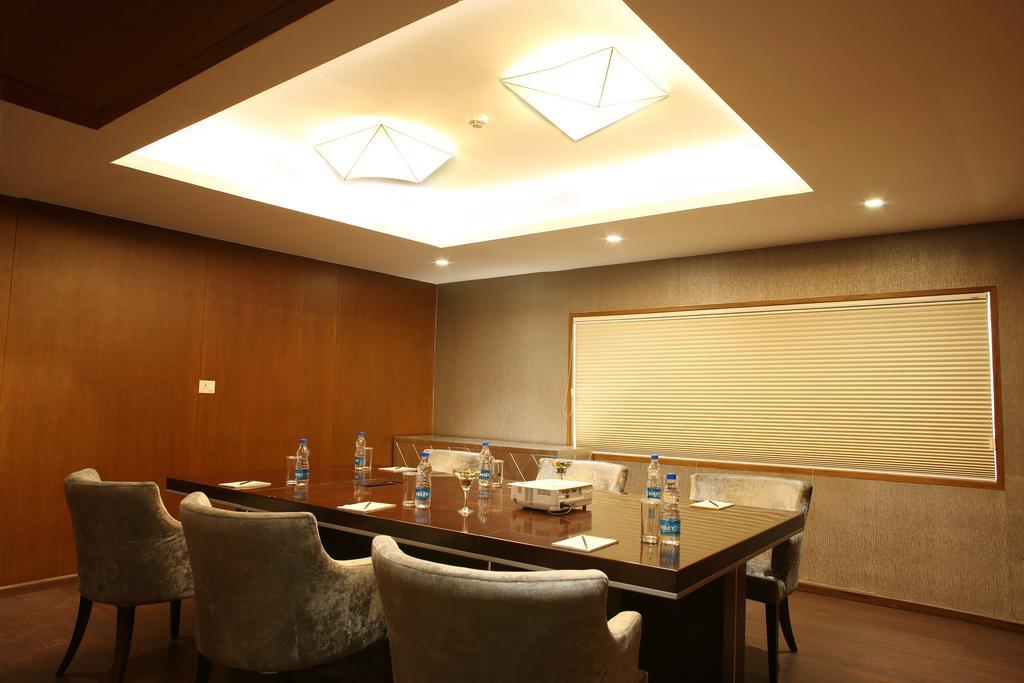 Clarion Hotel President Chennai Affari foto